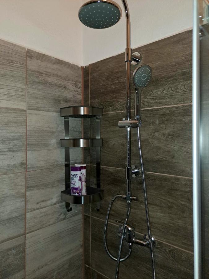 Emerald Apartment Budapest Luaran gambar