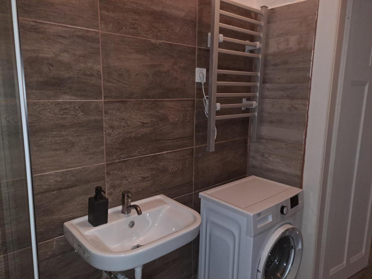 Emerald Apartment Budapest Luaran gambar