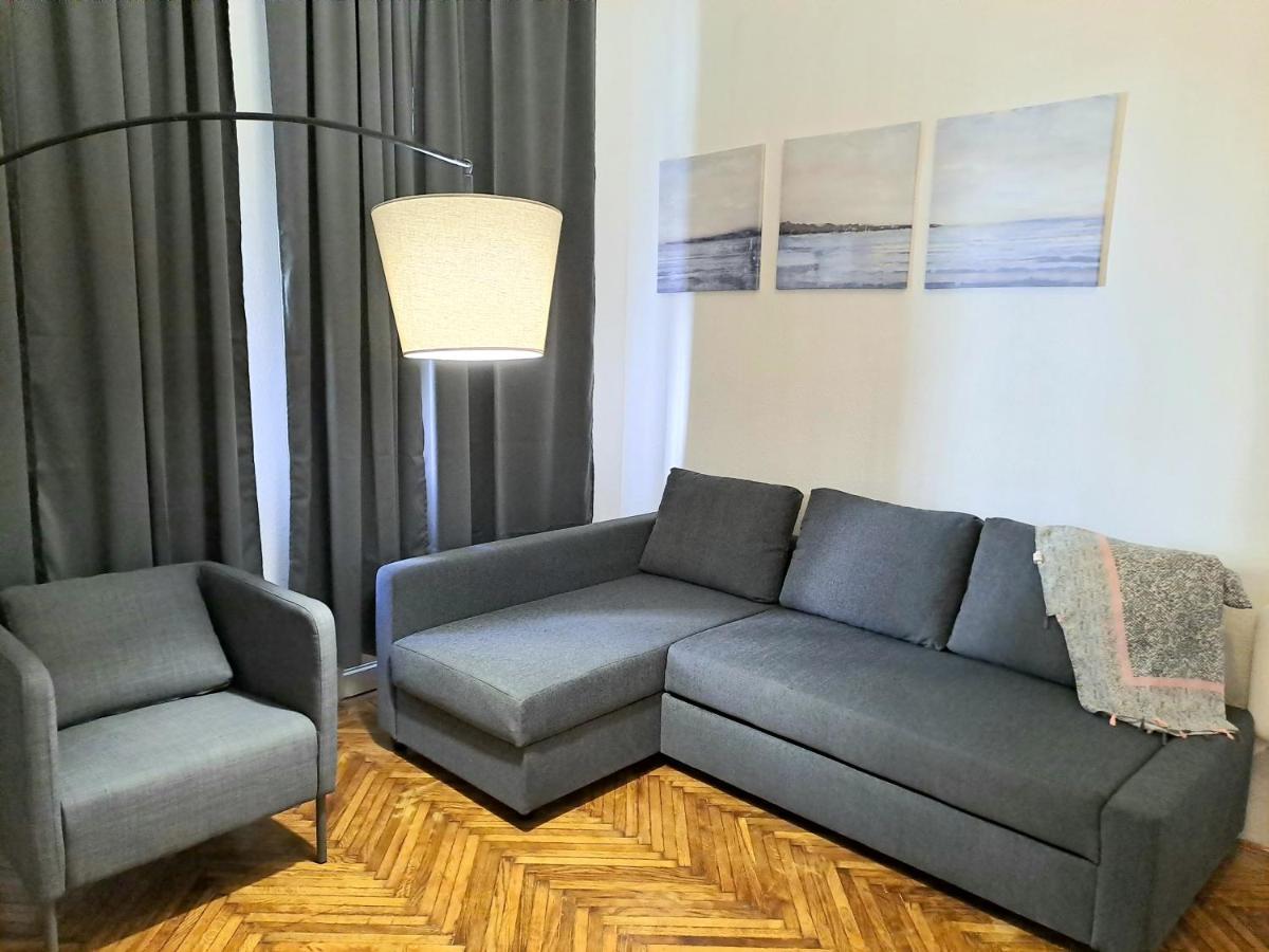 Emerald Apartment Budapest Luaran gambar