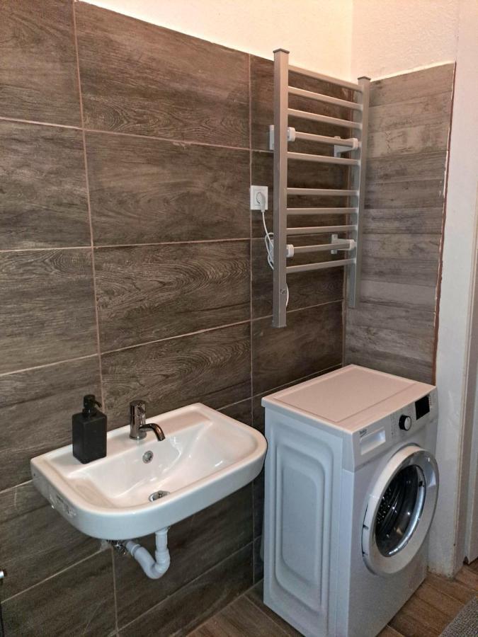 Emerald Apartment Budapest Luaran gambar